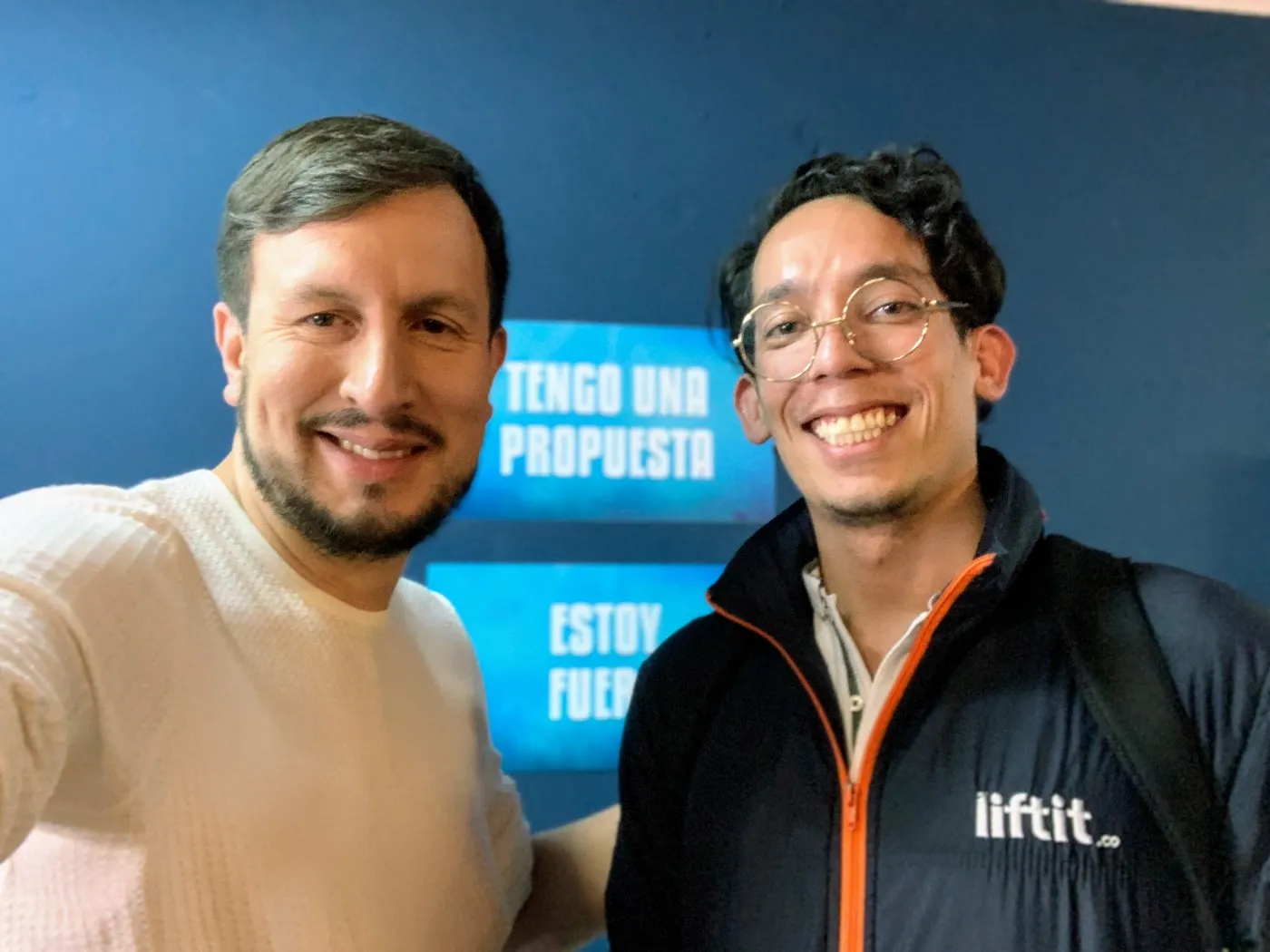 Selfie con branding de Liftit.